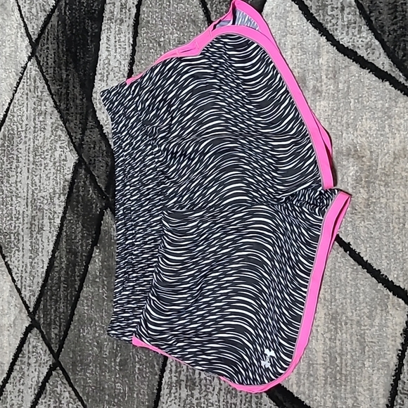 UNDER ARMOUR FITTED HEATGEAR ELASTIC WAIST DRAWSTRING SHORTS PRICE FIRM - Picture 1 of 10